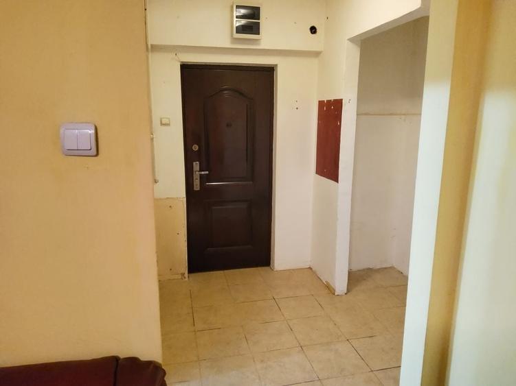 Garsonieră semidecomandată în Brâncoveanu