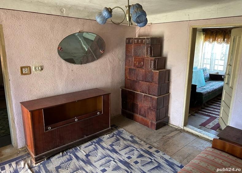 Casă cu 5 camere cu Teren 2000 Mp în Bălțești