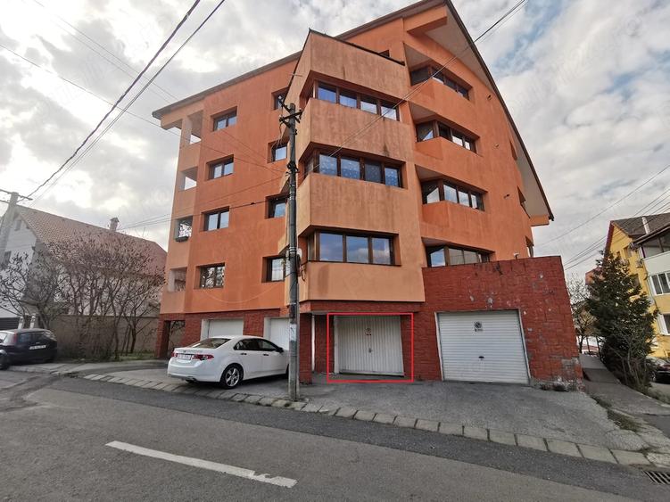 Garsonieră decomandată în Valea Aurie