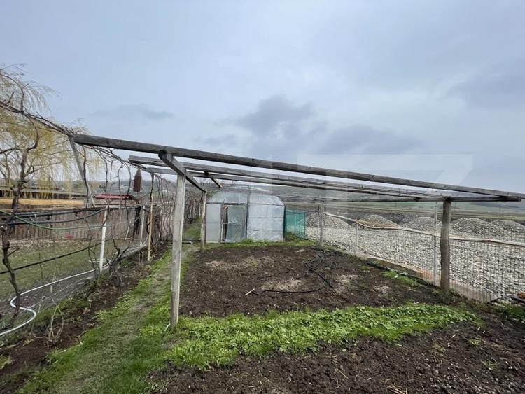 Casă individuală cu 5 camere cu Canalizare în Vadu Moldovei