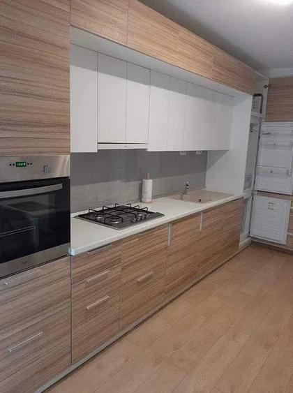 Apartament cu 2 camere semidecomandat, mobilat în Popas Păcurari