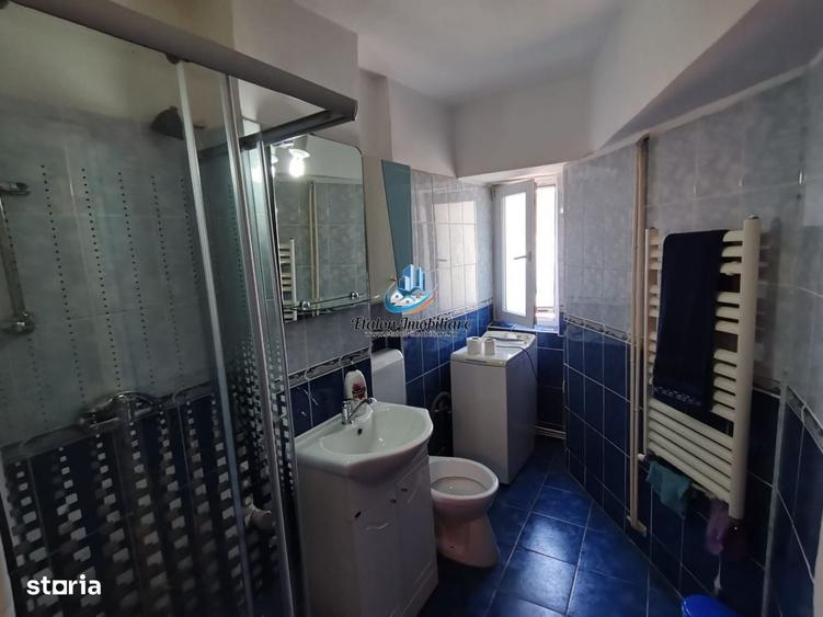 Apartament cu 2 camere decomandat în Sud