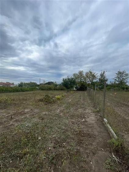 Teren Construcții intravilan de 1000 mp, în Iazurile