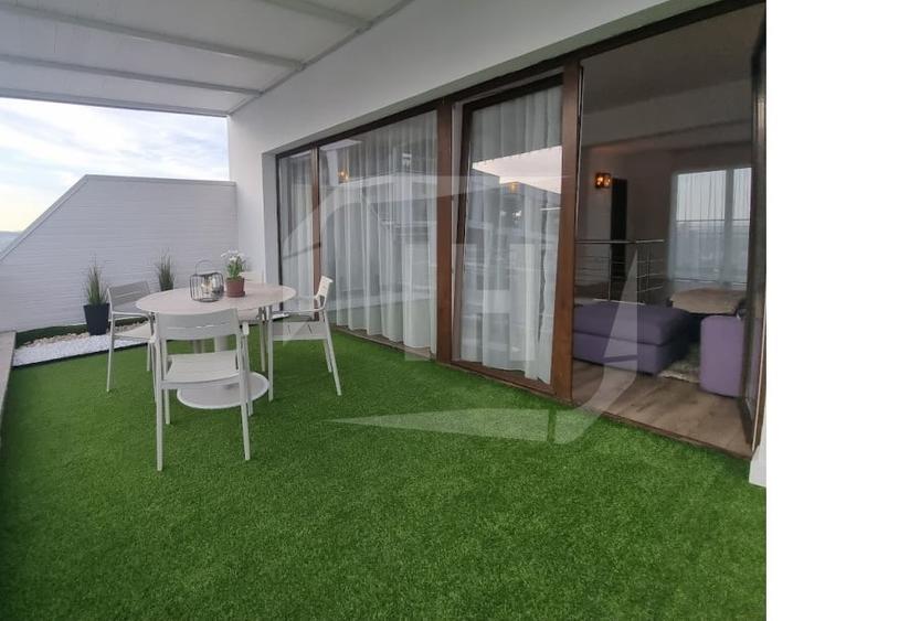 Apartament cu 5 camere decomandat, mobilat în Bună Ziua