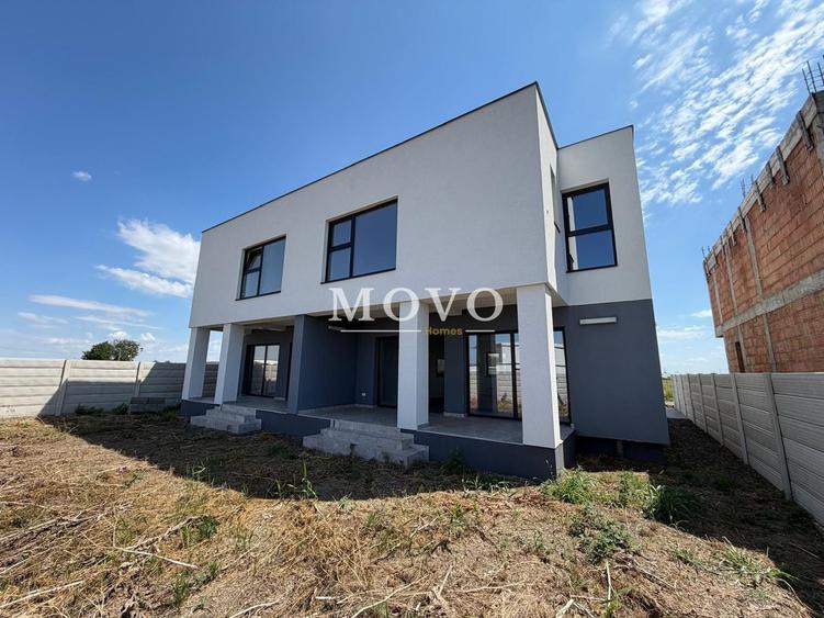 Duplex cu 4 camere cu Teren 250 Mp în Săcălaz