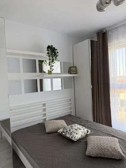 Apartament cu 2 camere decomandat, mobilat în Odăi