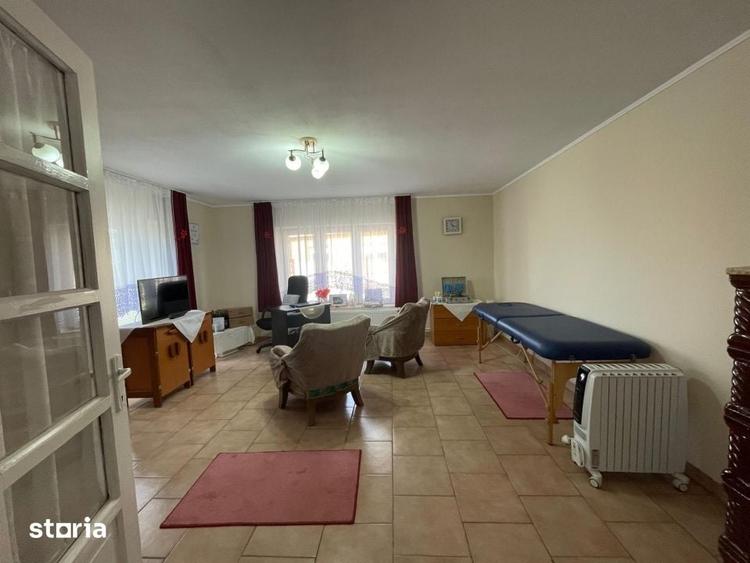 Casă cu 2 camere cu Teren 1160 Mp în Central