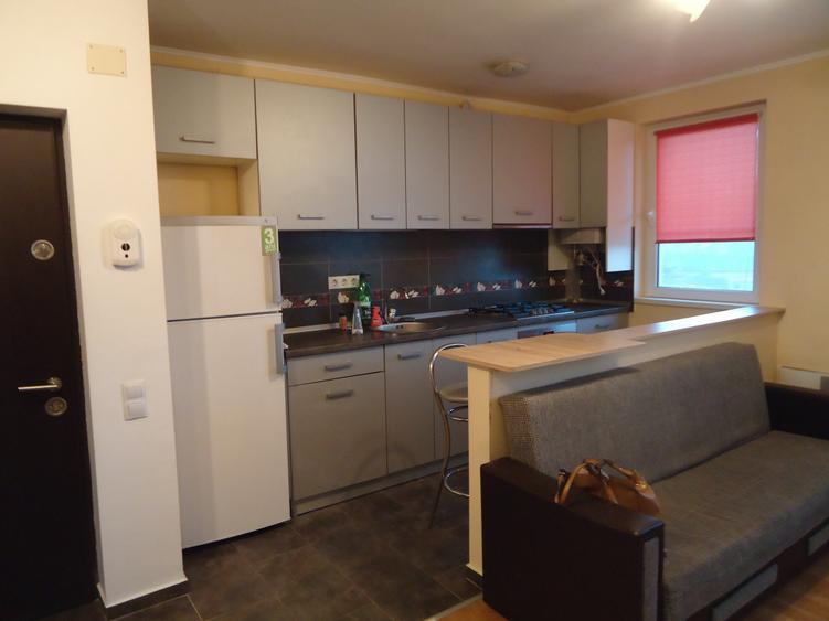 Apartament cu 2 camere semidecomandat în Calea Turzii