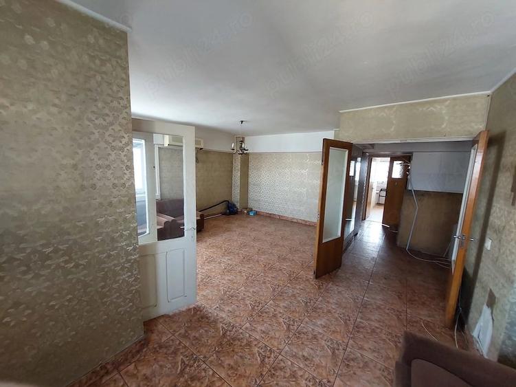 Apartament cu 4 camere decomandat în Ultracentral