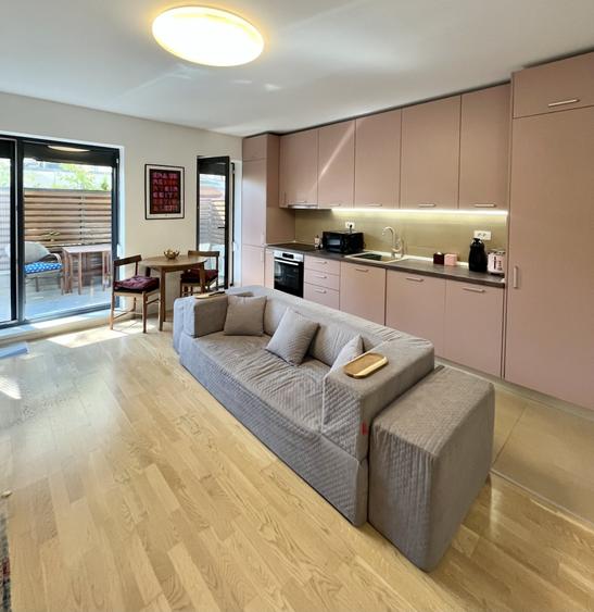 Apartament cu 2 camere semidecomandat în Domenii