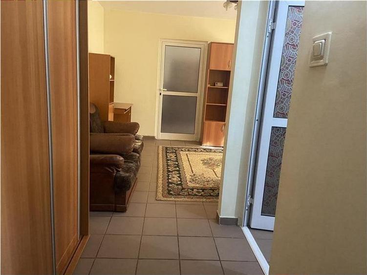 Apartament cu 2 camere nedecomandat, mobilat în Gară