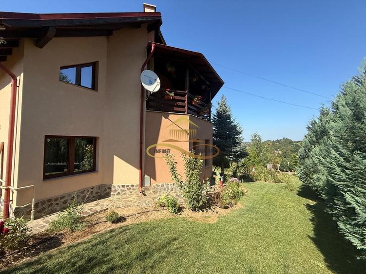 Casă individuală cu 5 camere cu Teren 1200 Mp în Măgura