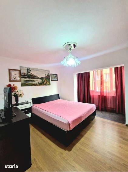 Apartament cu 3 camere decomandat în Dâmbovița