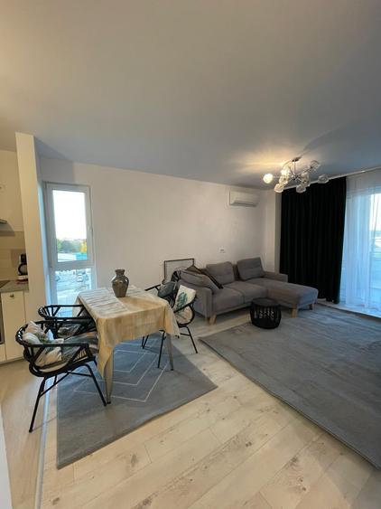 Apartament cu 2 camere decomandat în Aradului