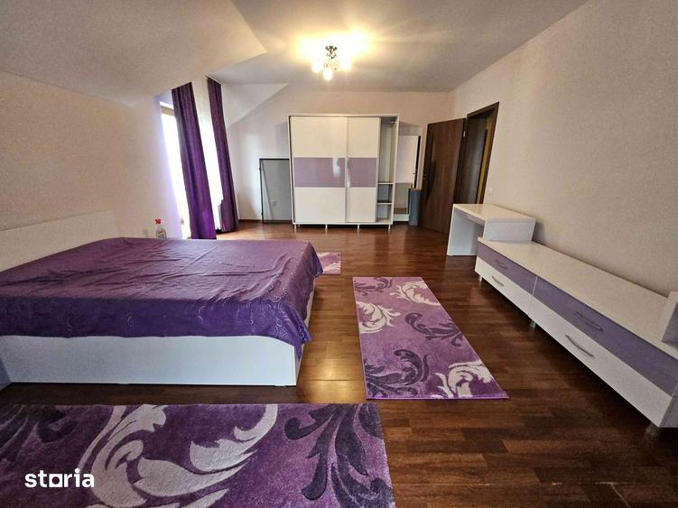 Casă cu 5 camere cu Teren 1000 Mp în Ghiroda