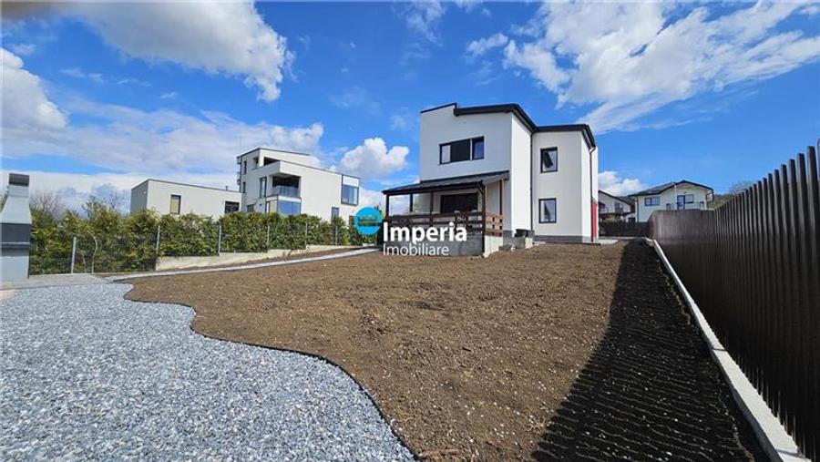 Vila in Bucium – Barnova, teren 400 mp, finisaje la alegere - 1
