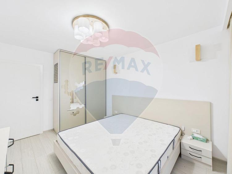 Apartament cu 3 camere decomandat, mobilat în Lujerului