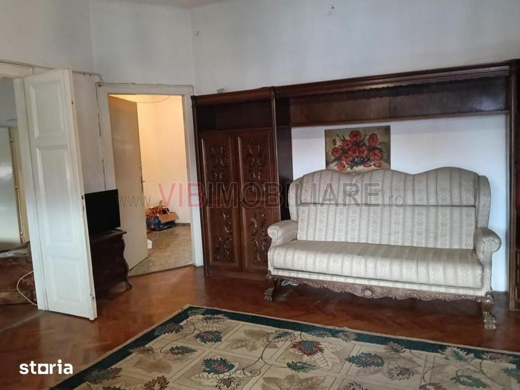 Apartament cu 3 camere semidecomandat în Iosefin