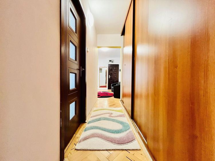 Apartament cu 3 camere decomandat, mobilat în Mănăștur