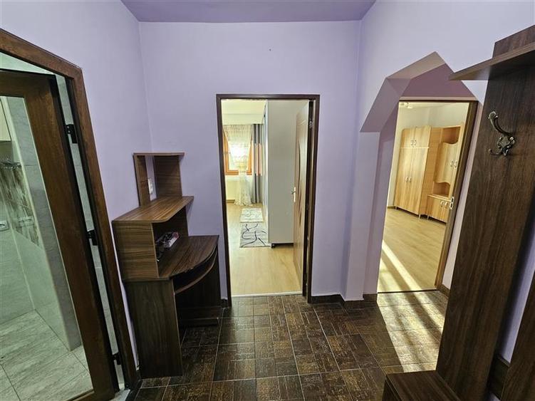 Apartament cu 2 camere decomandat în Micro I