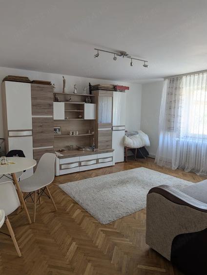 Casă cu 4 camere cu Teren 1000 Mp în Exterior Vest