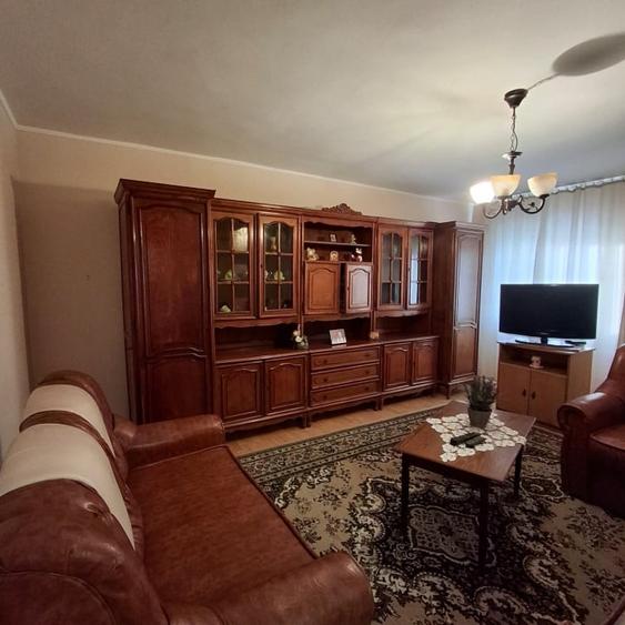 Apartament cu 4 camere decomandat, mobilat în Măgurele