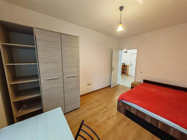 Apartament cu 2 camere decomandat în Răcădău