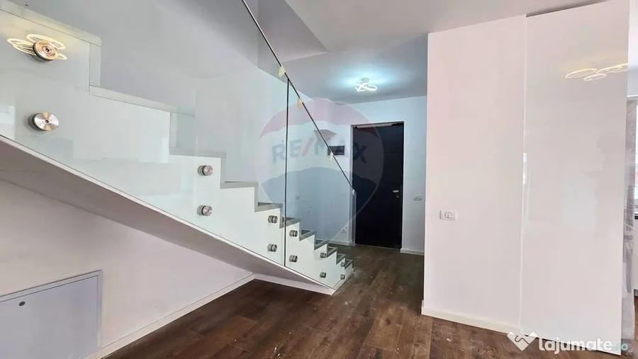Casă cu 4 camere cu Teren 187 Mp în Tunari
