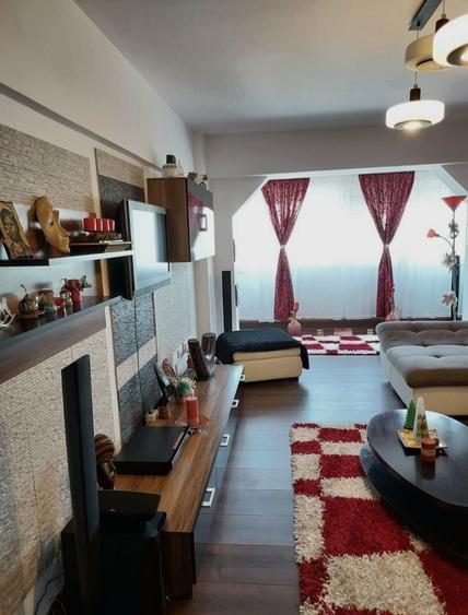 Apartament cu 2 camere decomandat în Buzaului
