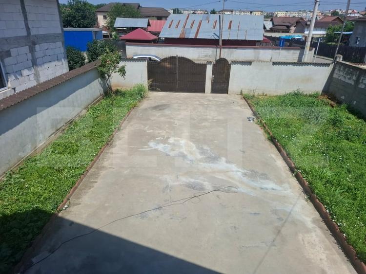 Casă individuală cu 6 camere cu Canalizare în Prepeliac