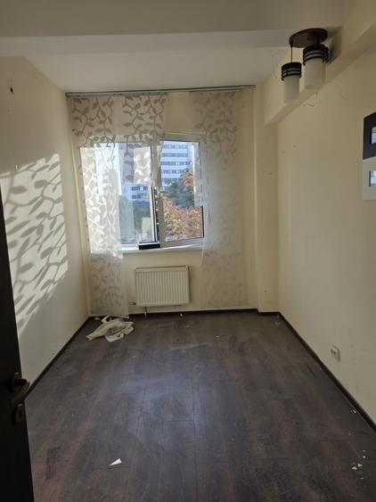 Spațiu comercial, de 340 mp, în Mihai Bravu