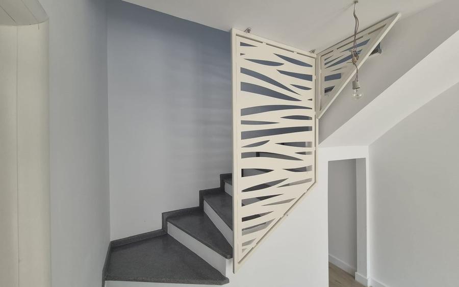 Duplex cu 4 camere cu Canalizare în Odăi