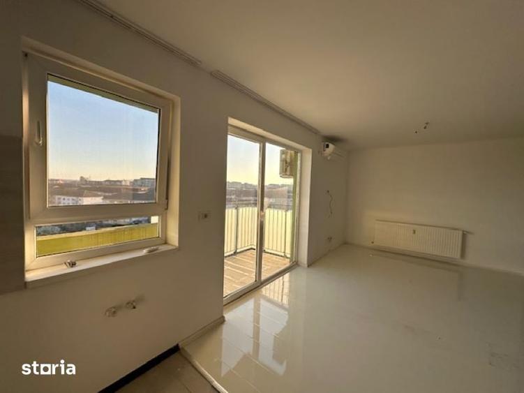 Apartament cu 3 camere decomandat în Nufărul