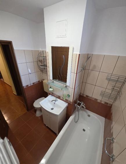 Apartament cu 2 camere decomandat în Astra