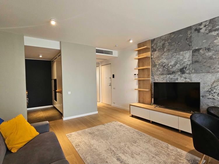 Apartament cu 2 camere decomandat în Herăstrău