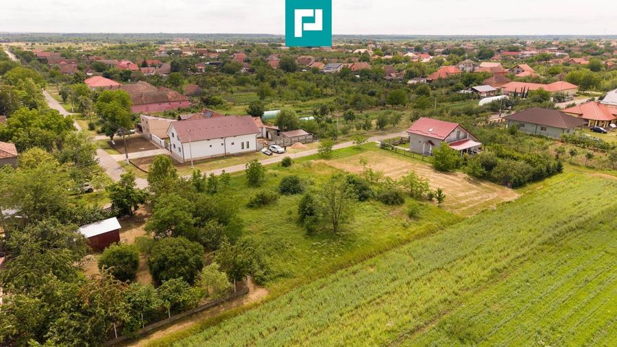 Teren Construcții intravilan de 596 mp, în Cicir