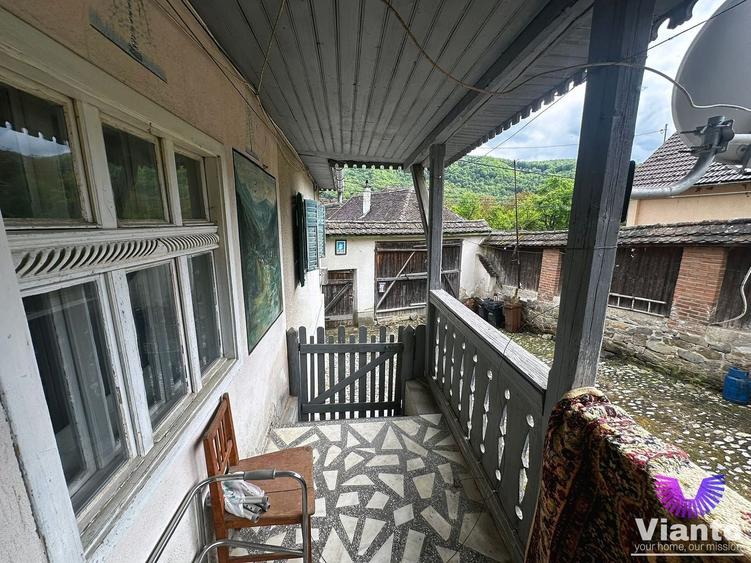 Casă individuală cu 3 camere cu Canalizare în Fântânele