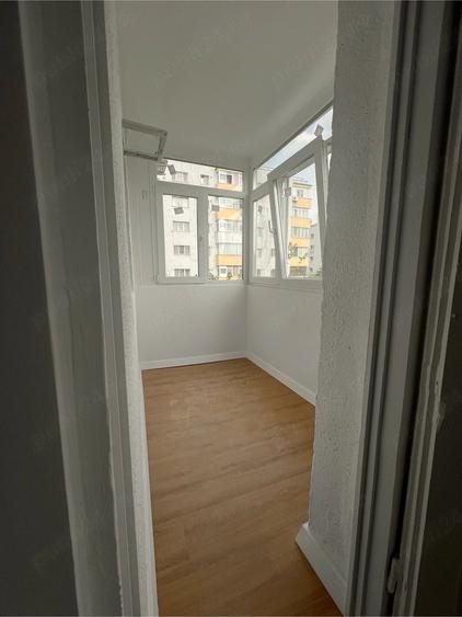 Apartament cu 3 camere decomandat în Dristor