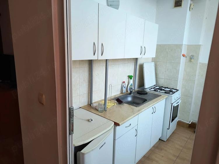 Garsonieră nedecomandată în UTA