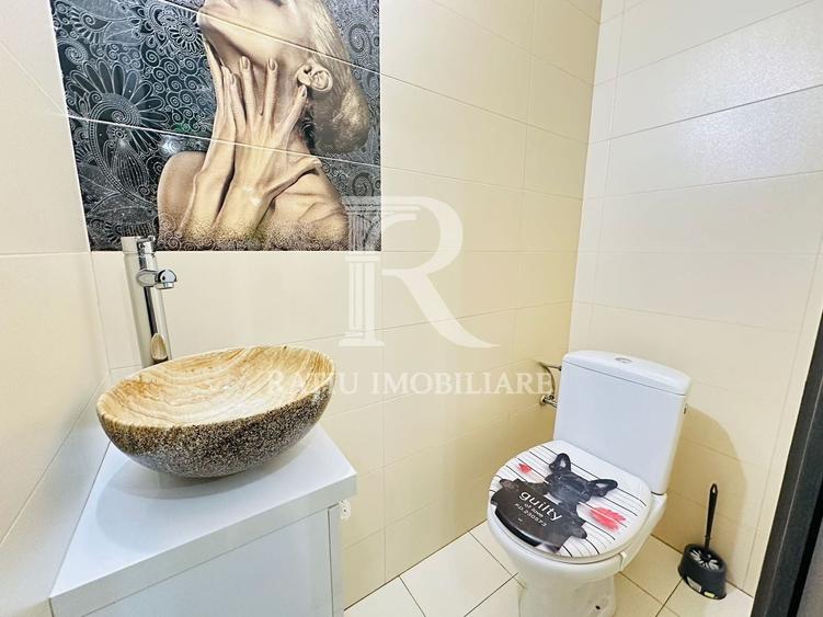 Casă individuală cu 5 camere cu Canalizare în Rogerius