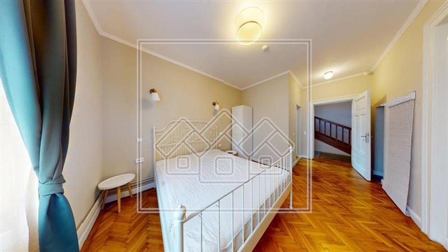 Apartament cu 3 camere circular în Sub Arini