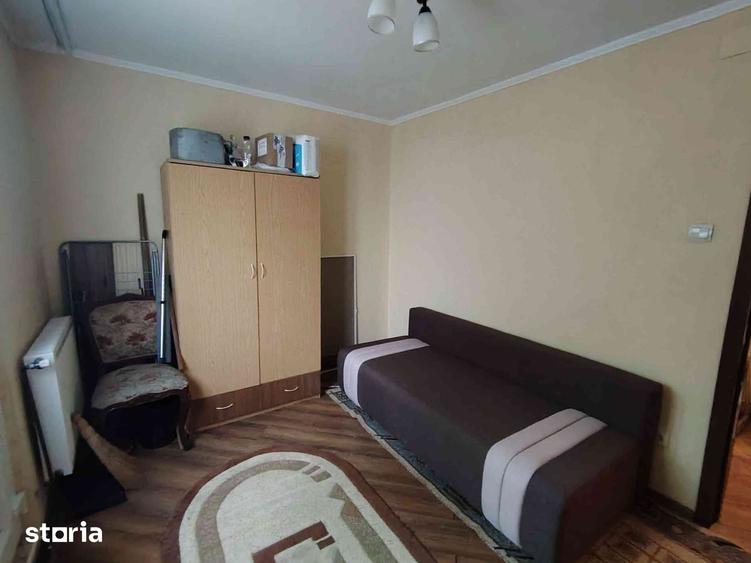 Apartament cu 2 camere semidecomandat în Micro 6