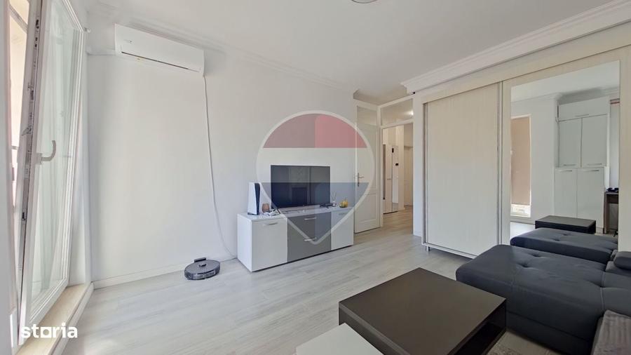 Apartament cu 2 camere decomandat în Central