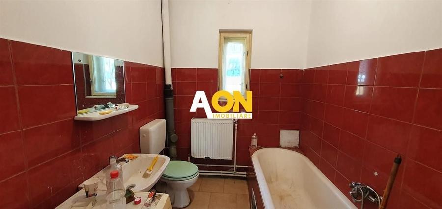 Casă individuală cu 3 camere cu Canalizare în Cetate