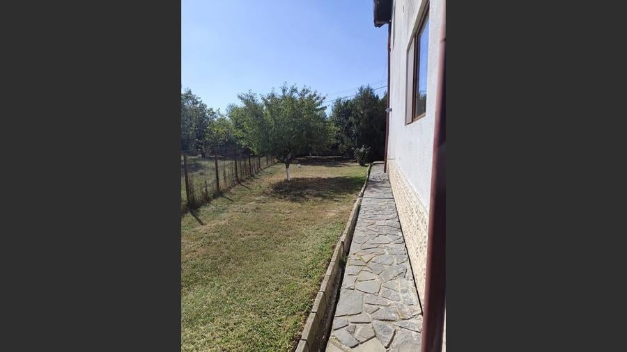 Casă cu 5 camere cu Canalizare în Goruna