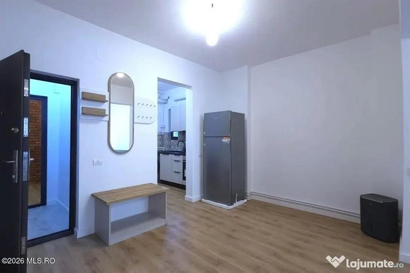 Garsonieră semidecomandată în Central