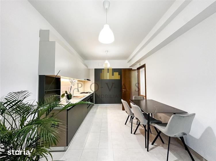 Apartament cu 4 camere în Aviatorilor