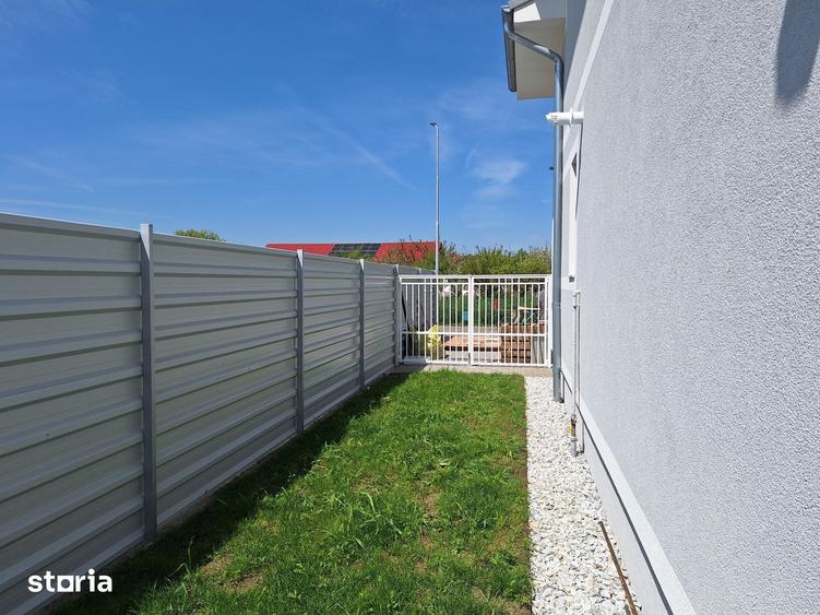 Casă cu 5 camere cu Teren 250 Mp în Ghiroda