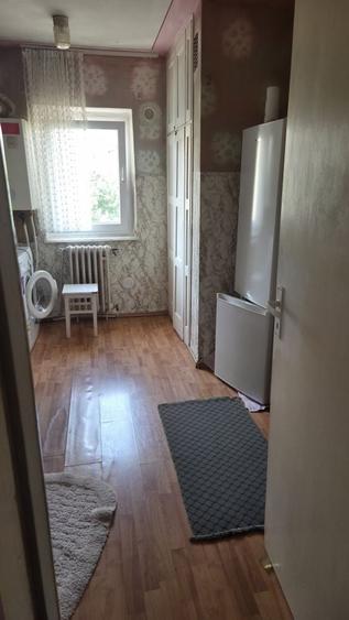 Apartament cu 3 camere decomandat în Exterior Vest