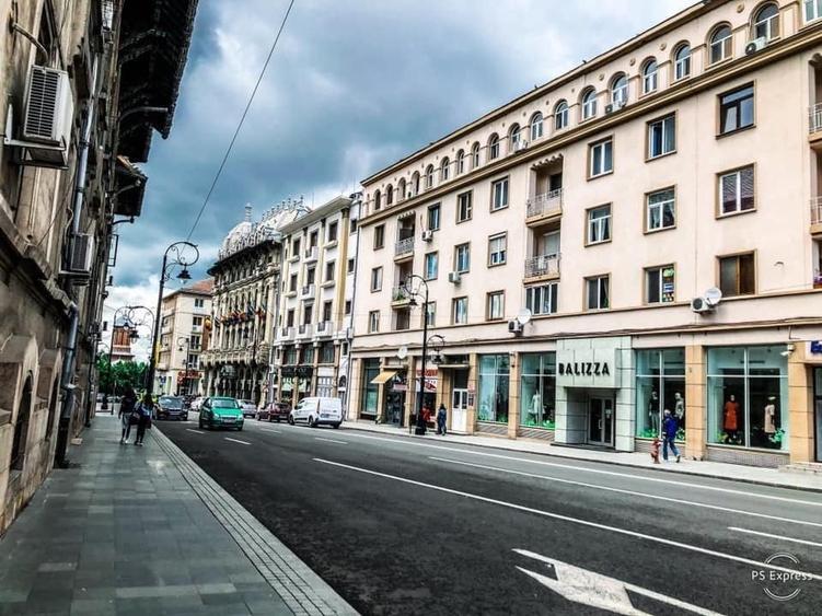 Spațiu comercial, de 200 mp, în Ultracentral